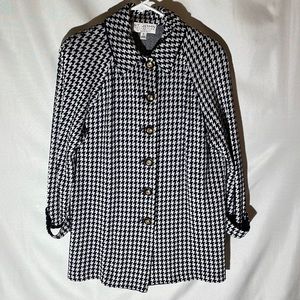 St. John blacker coat (sz. 6).